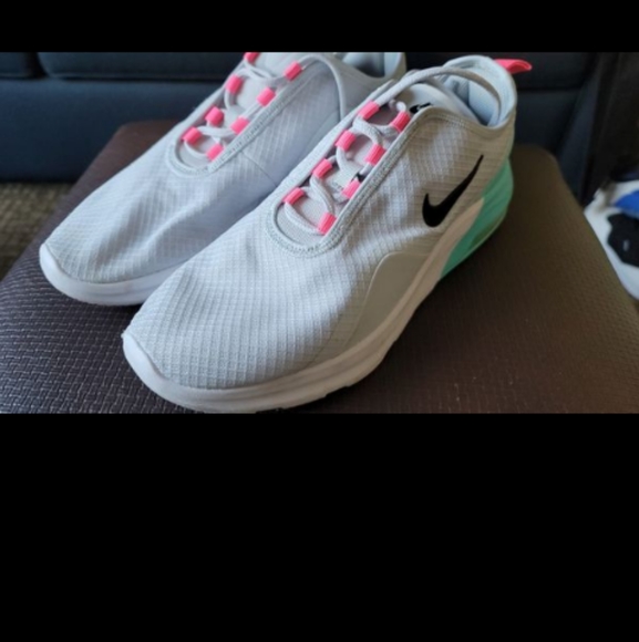 Nike Womens running shoes